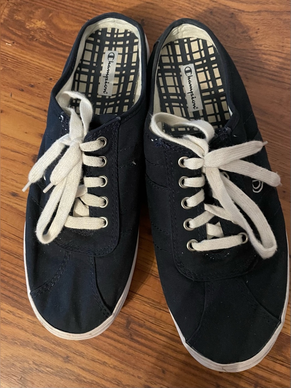 Champion Navy Canvas Low-Top Slip On Sneakers with White Laces 8 W
